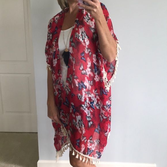 Floral & Butterfly Print Kimono - Picture 3 of 8